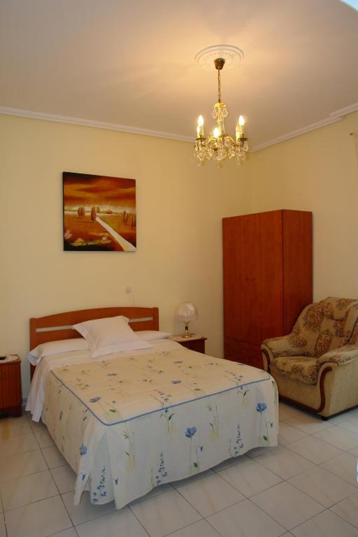 Hostal Dos Naciones Мадрид Номер фото
