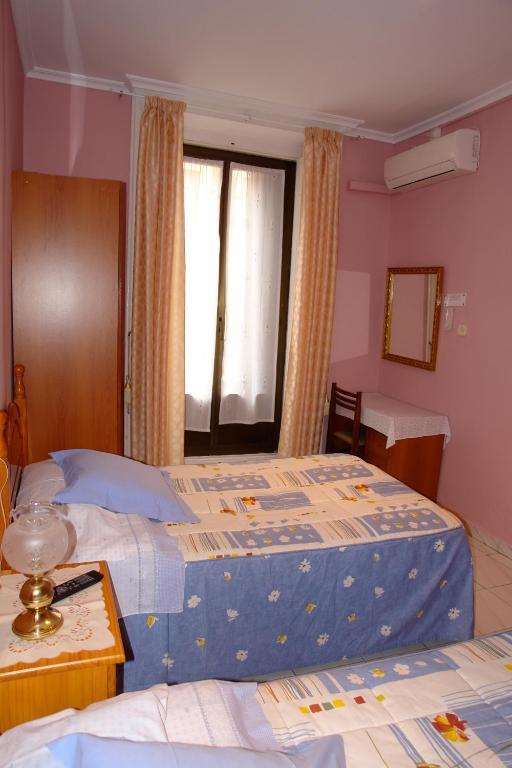 Hostal Dos Naciones Мадрид Номер фото