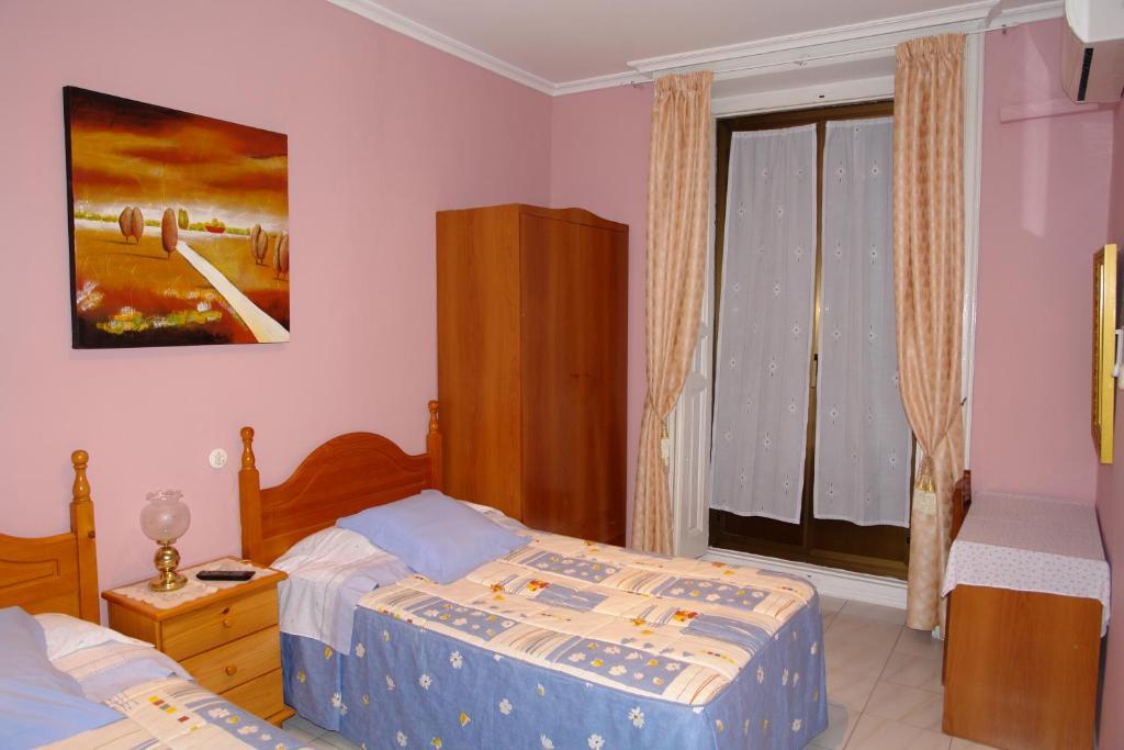 Hostal Dos Naciones Мадрид Номер фото