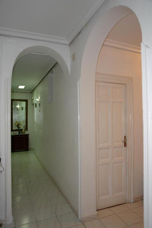 Hostal Dos Naciones Мадрид Экстерьер фото